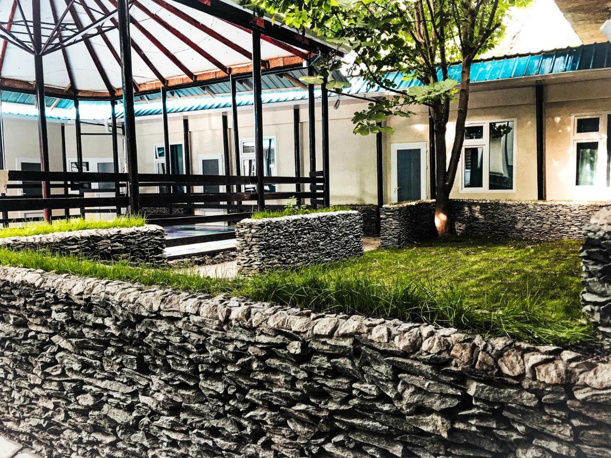 Park Hostel 오쉬 외부 사진